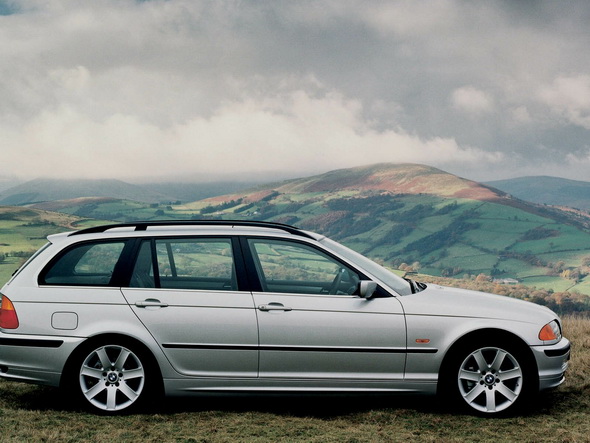 Uzspiediet lai redzētu oriģinālizmēru BMW_E46_Touring_Press_Photos_030.jpg