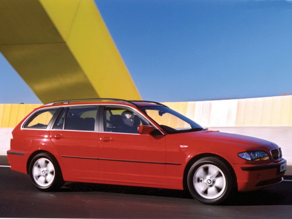 Uzspiediet lai redzētu oriģinālizmēru BMW_E46_Touring_Press_Photos_040.jpg