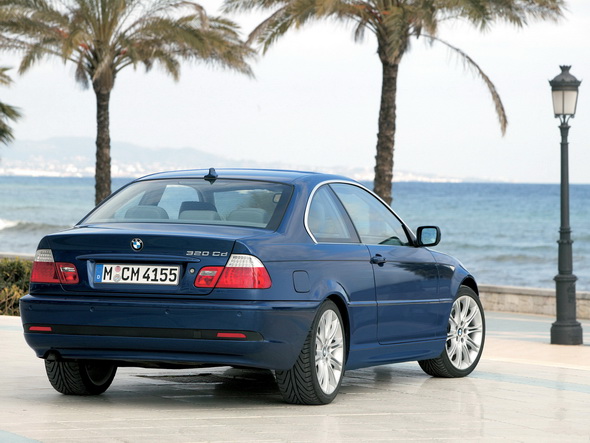 Uzspiediet lai redzētu oriģinālizmēru BMW_E46_Coupe_Press_Photos_039.jpg