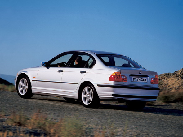 Uzspiediet lai redzētu oriģinālizmēru BMW_E46_Sedan_Press_Photos_003.jpg