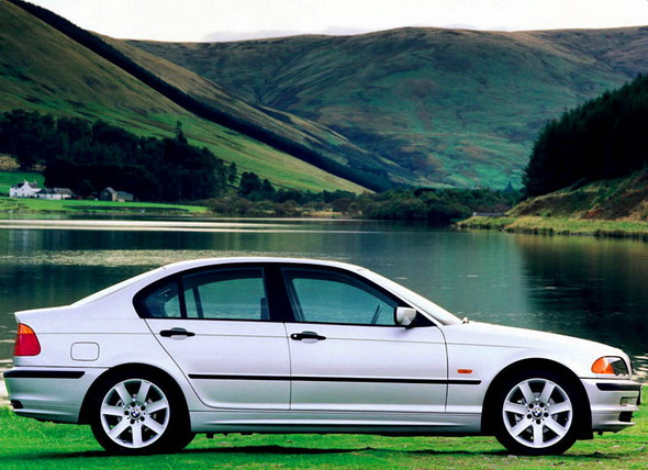 Uzspiediet lai redzētu oriģinālizmēru BMW_E46_Sedan_Press_Photos_038.jpg