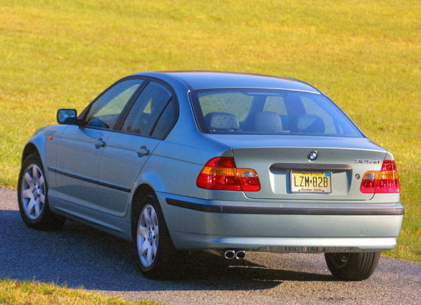 Uzspiediet lai redzētu oriģinālizmēru BMW_E46_Sedan_Press_Photos_060.jpg