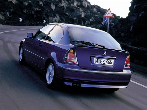 Uzspiediet lai redzētu oriģinālizmēru BMW_E46_Compact_Press_Photos_004.jpg