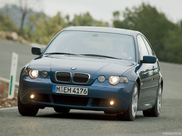Uzspiediet lai redzētu oriģinālizmēru BMW_E46_Compact_Press_Photos_021.jpg