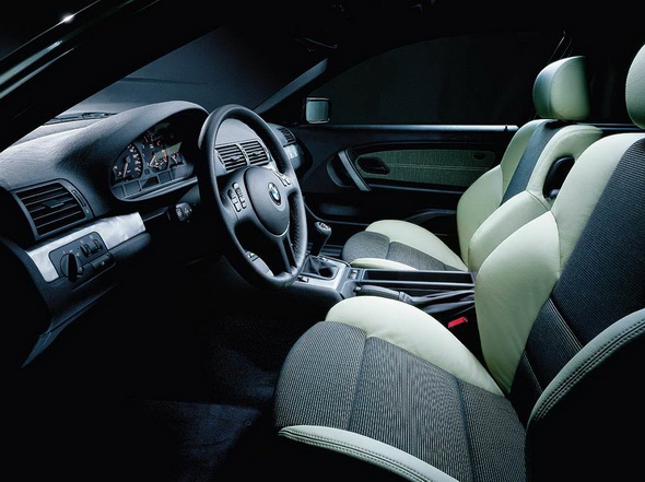 Uzspiediet lai redzētu oriģinālizmēru BMW_E46_Compact_Press_Photos_026.jpg