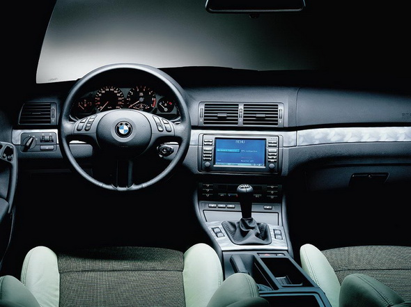 Uzspiediet lai redzētu oriģinālizmēru BMW_E46_Compact_Press_Photos_027.jpg