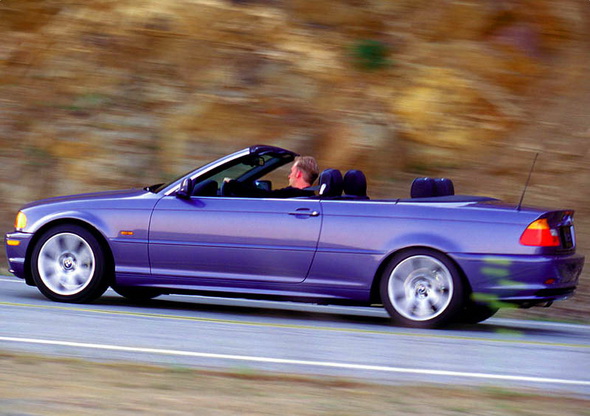 Uzspiediet lai redzētu oriģinālizmēru BMW_E46_Cabrio_Press_Photos_010.jpg