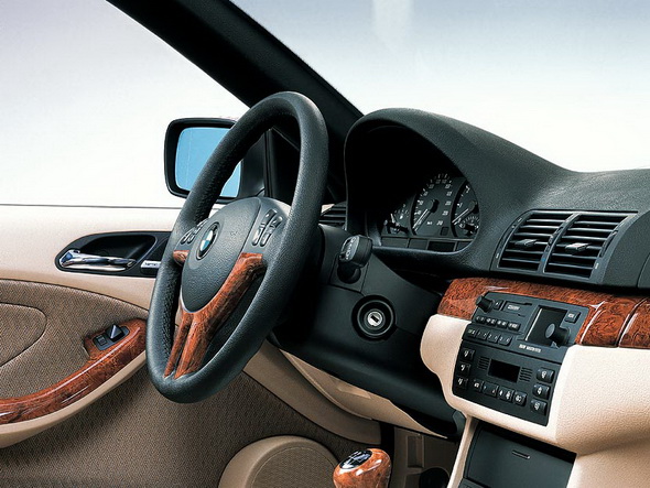 Uzspiediet lai redzētu oriģinālizmēru BMW_E46_Cabrio_Press_Photos_074.jpg